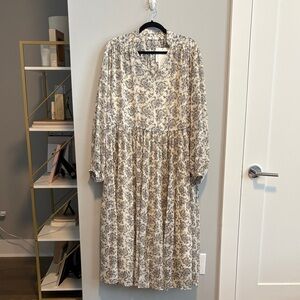 NWT Uniqlo Floral Long Sleeve Dress